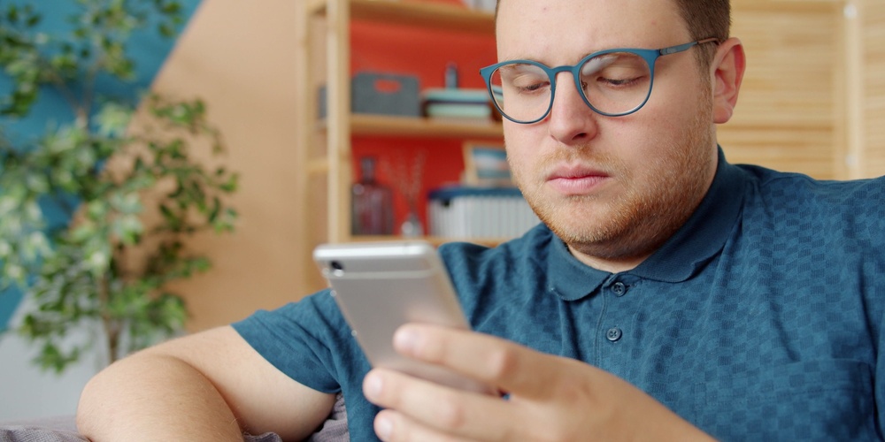 Man holding phone